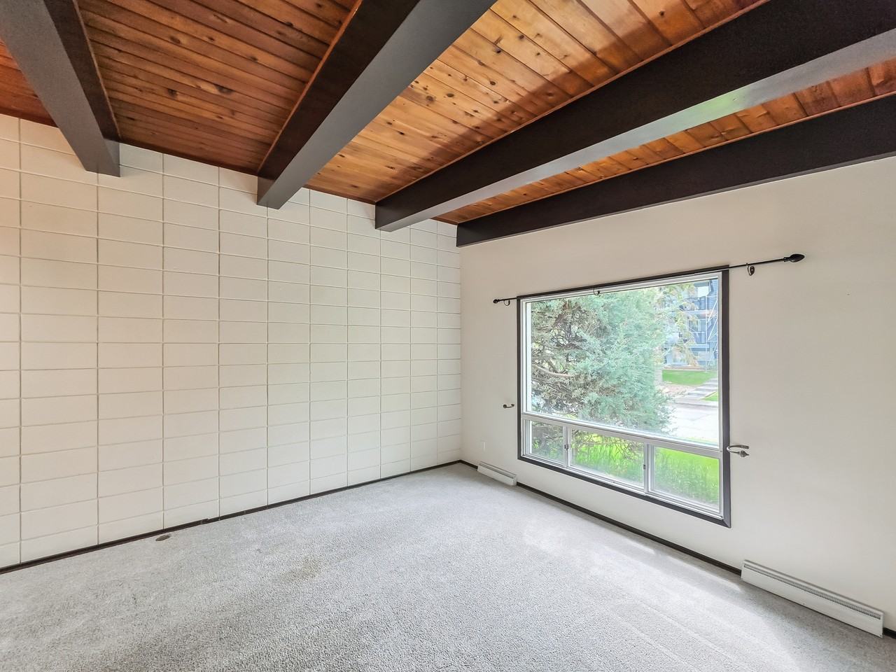 614 56 Ave Sw - Photo 3 of 27