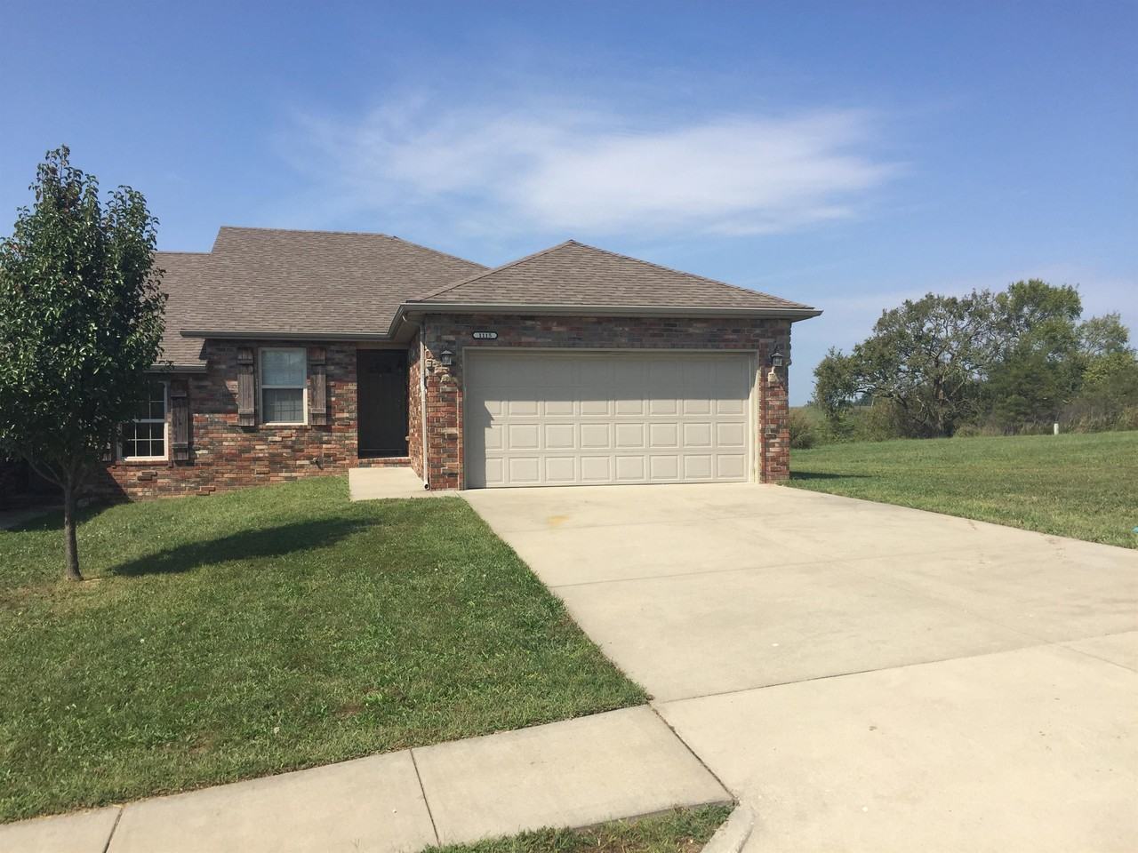 1115 N Missouri Dr #1 - Photo 2 of 22