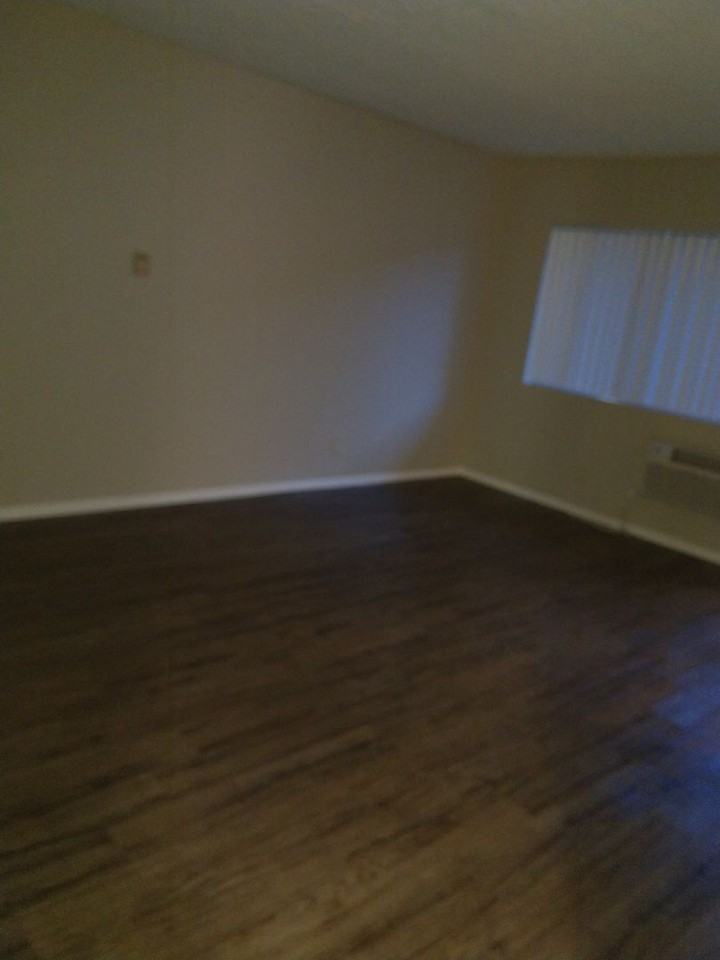 Newlin Street Apartments - Photo 3 of 24