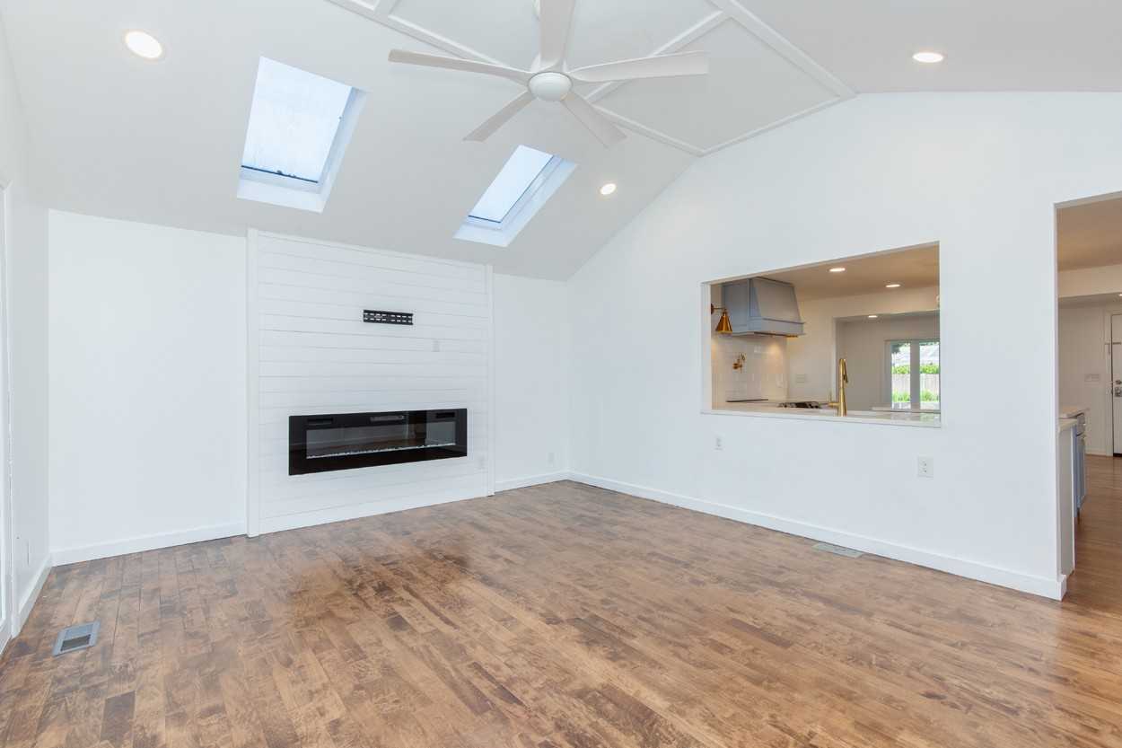 33 Raven St #1 - Photo 5 of 21