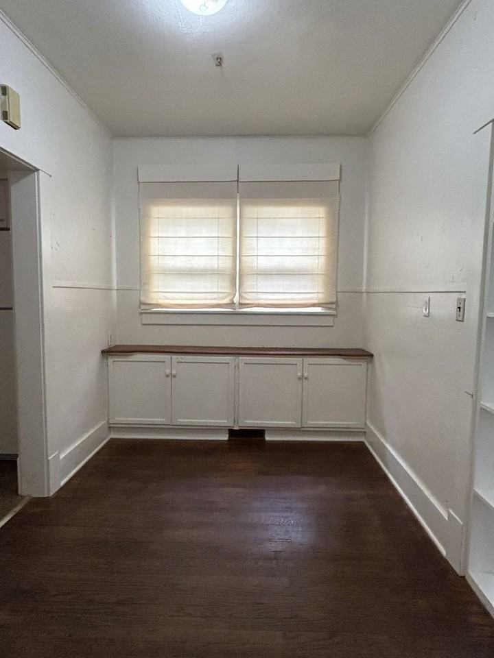 201 W Madison St - Photo 4 of 16
