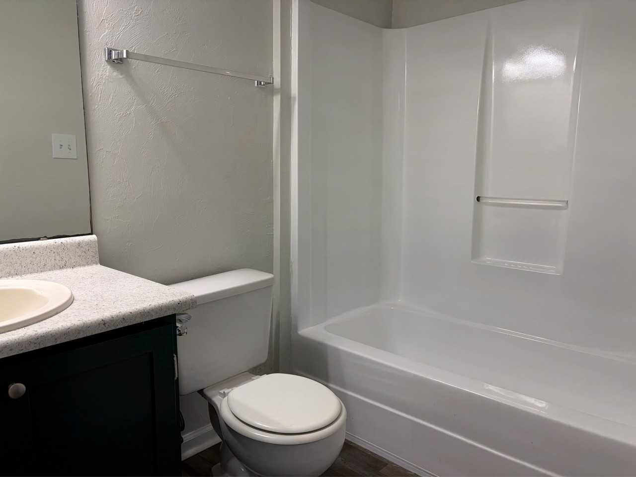 2350 Horne AvenueApt 3 #3 - Photo 6 of 9