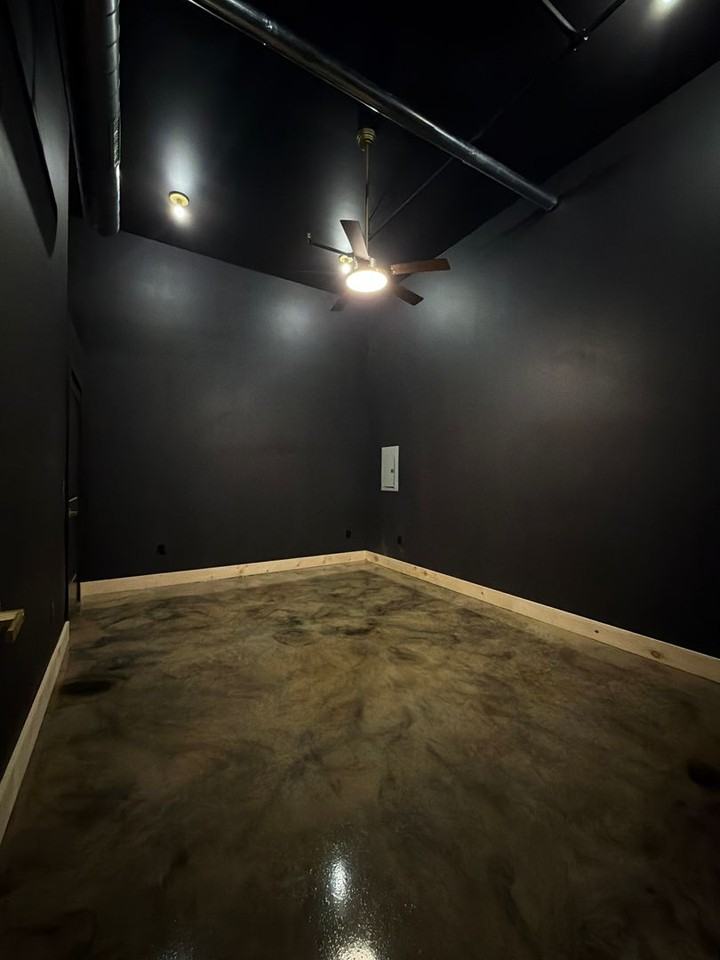 21 W Broadway #105 - Photo 4 of 8