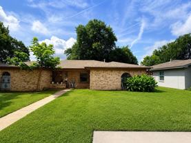 930-932 Lindy Court - Photo 1 of 1