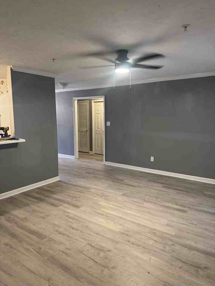 320 Bubble Creek Court - 7Unit 7 #7 - Photo 5 of 15