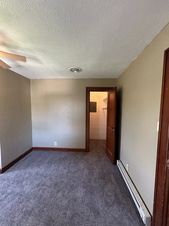 2940 Pitt St #4 - Photo 6 of 8