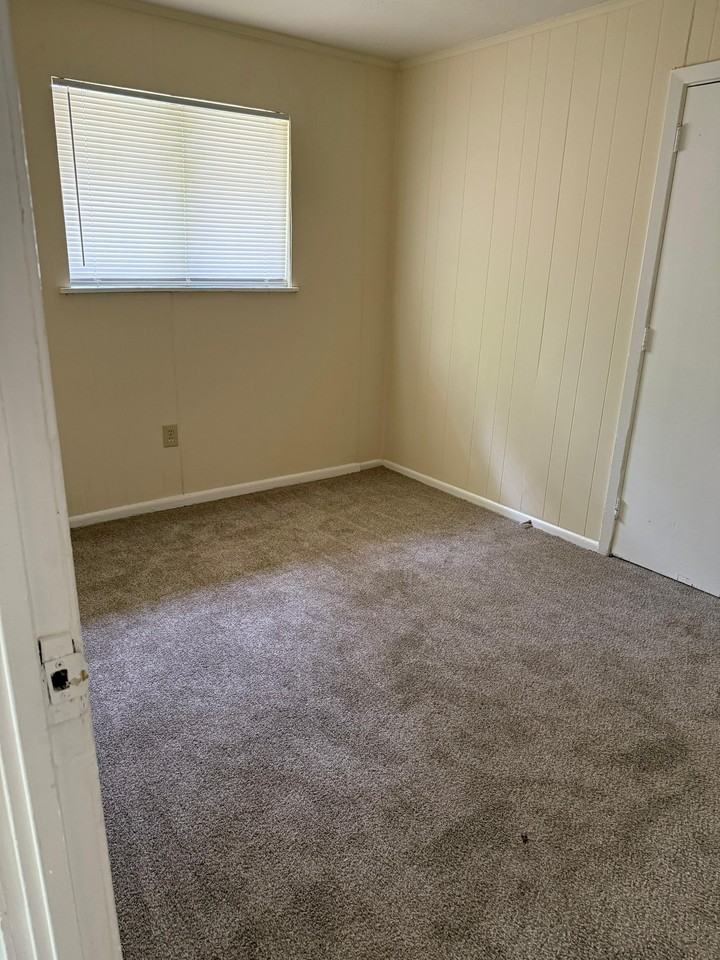 1326 Cadillac Dr #1 - Photo 4 of 14