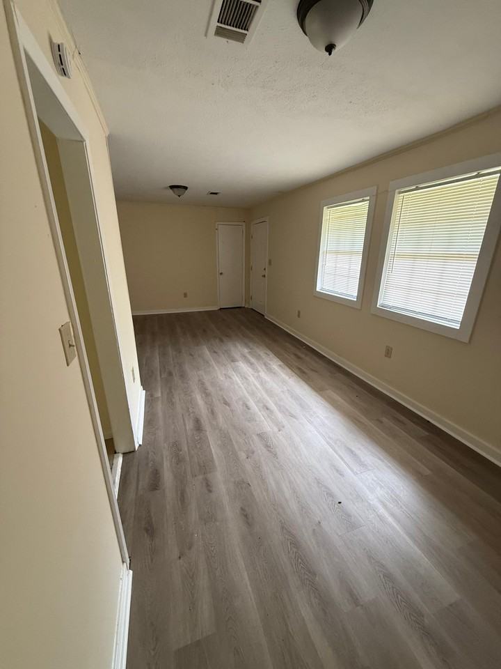 1326 Cadillac Dr #1 - Photo 6 of 14
