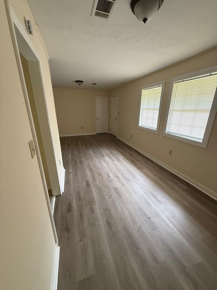 1326 Cadillac Dr #1 - Photo 7 of 14