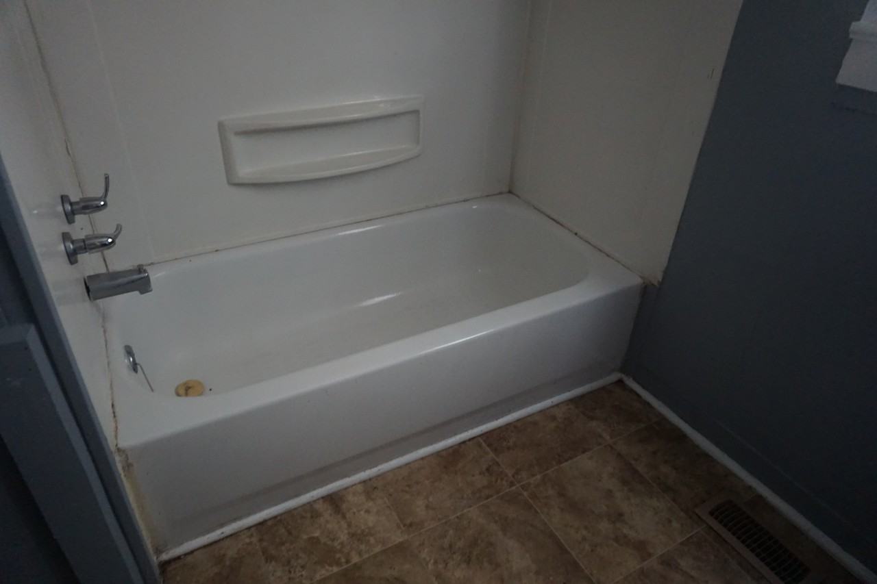 215 Evans St #1 - Photo 7 of 7