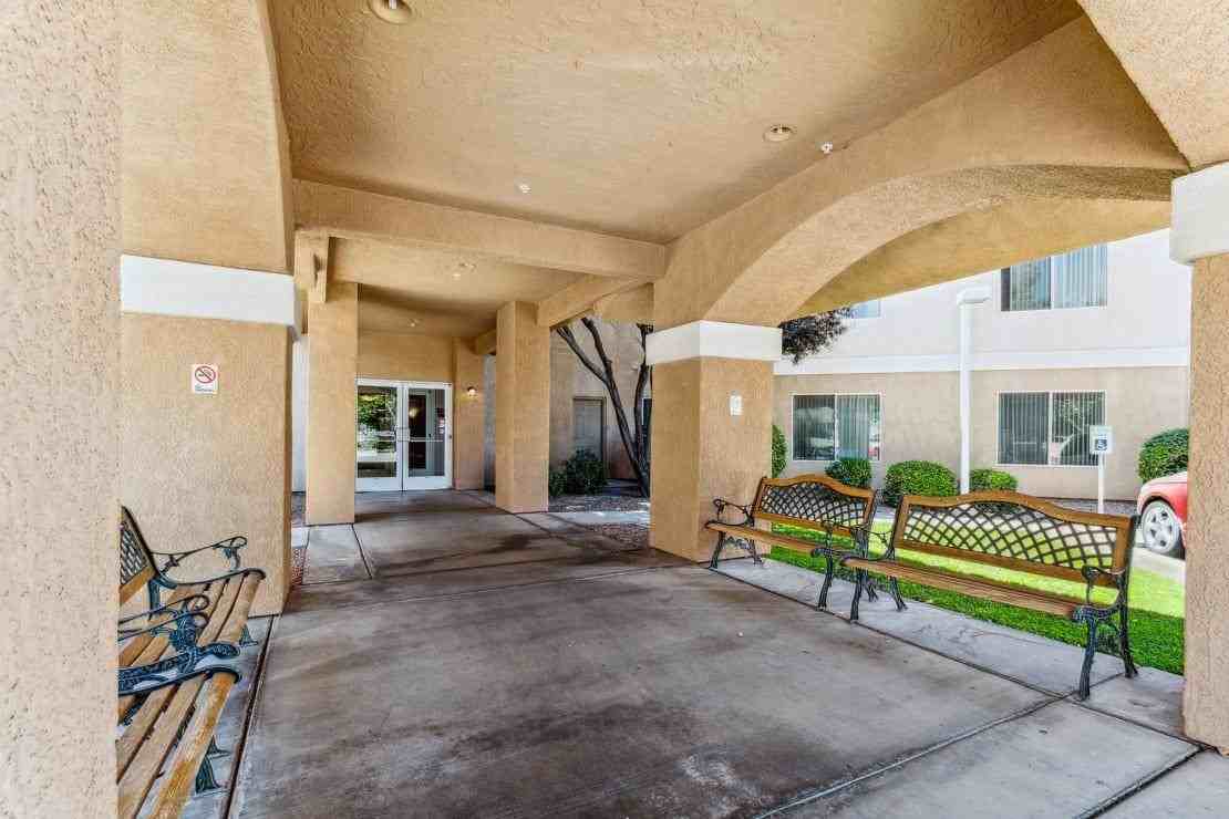 3150 Harrison St - Photo 2 of 30