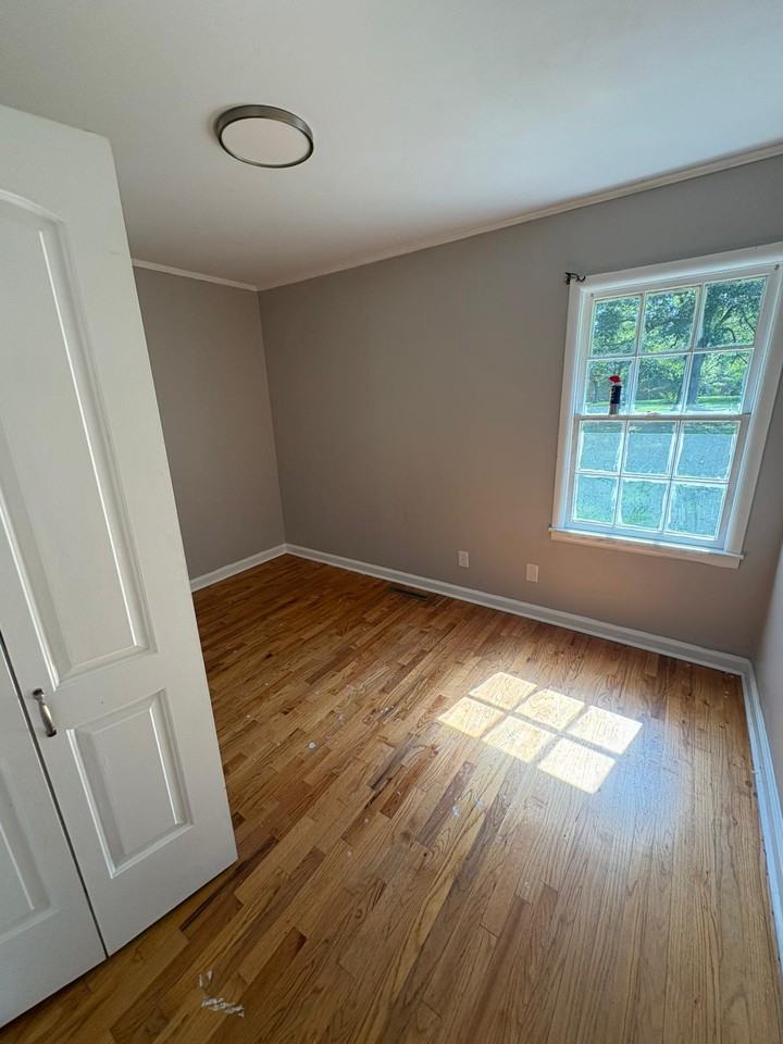4322 Fairfax Dr #1 - Photo 7 of 13