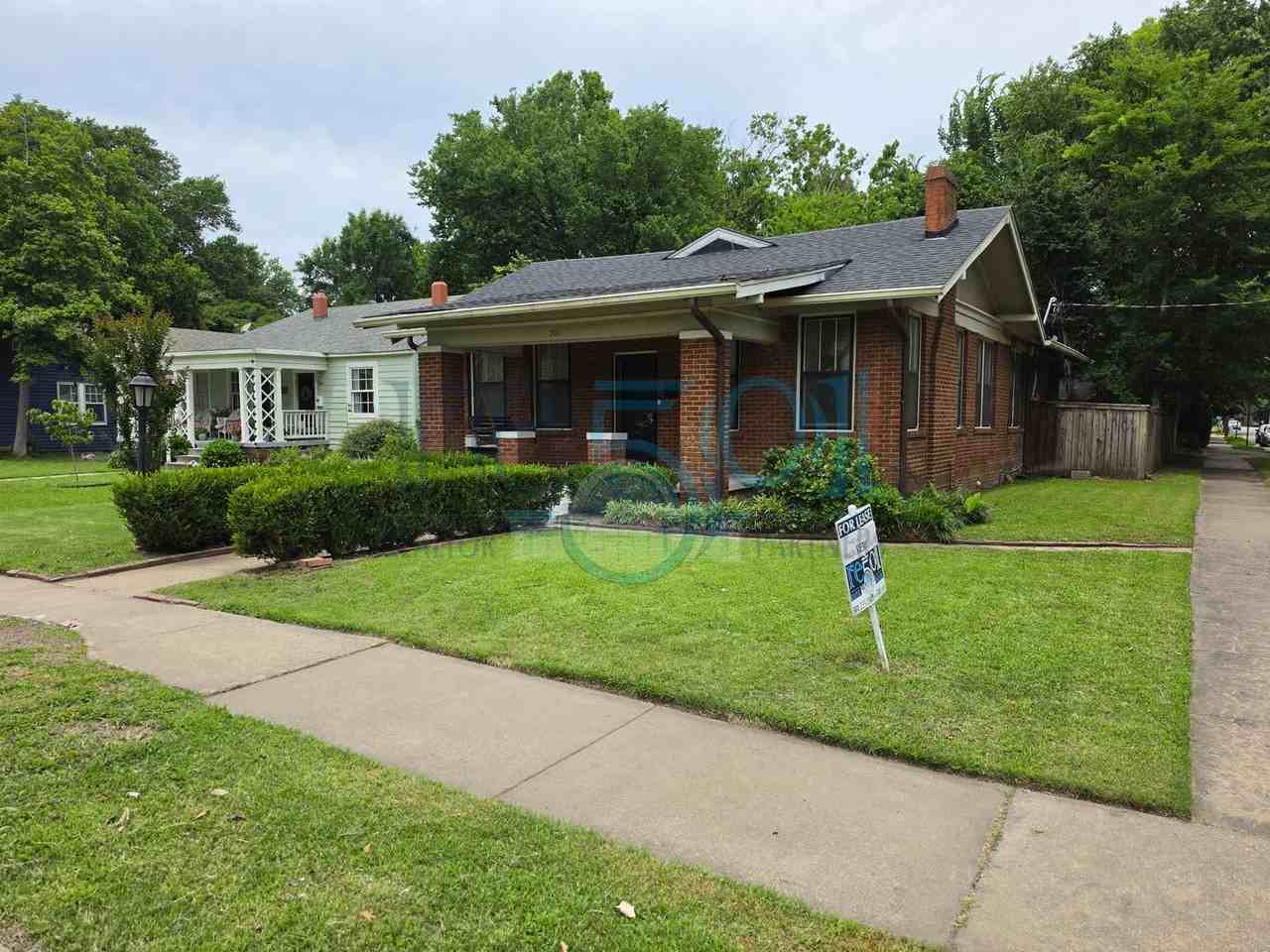 301 W Capitol Ave - Photo 3 of 44