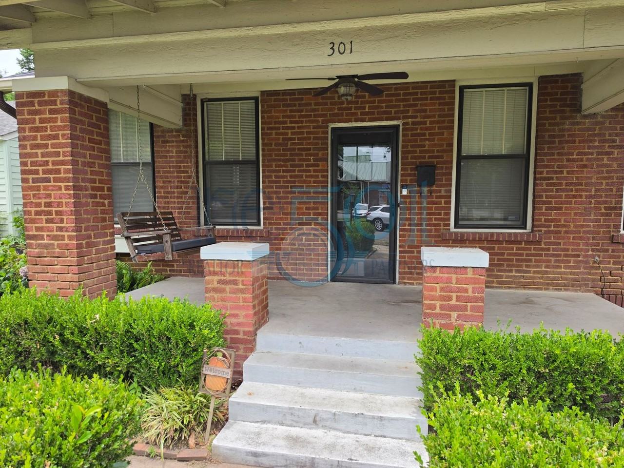 301 W Capitol Ave - Photo 4 of 44