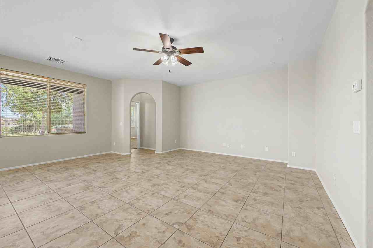 319 S 197th Ave #1 - Photo 4 of 31