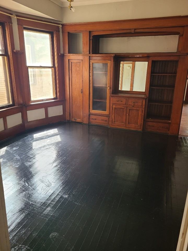 2445 N 45th St Uppr - Photo 7 of 15