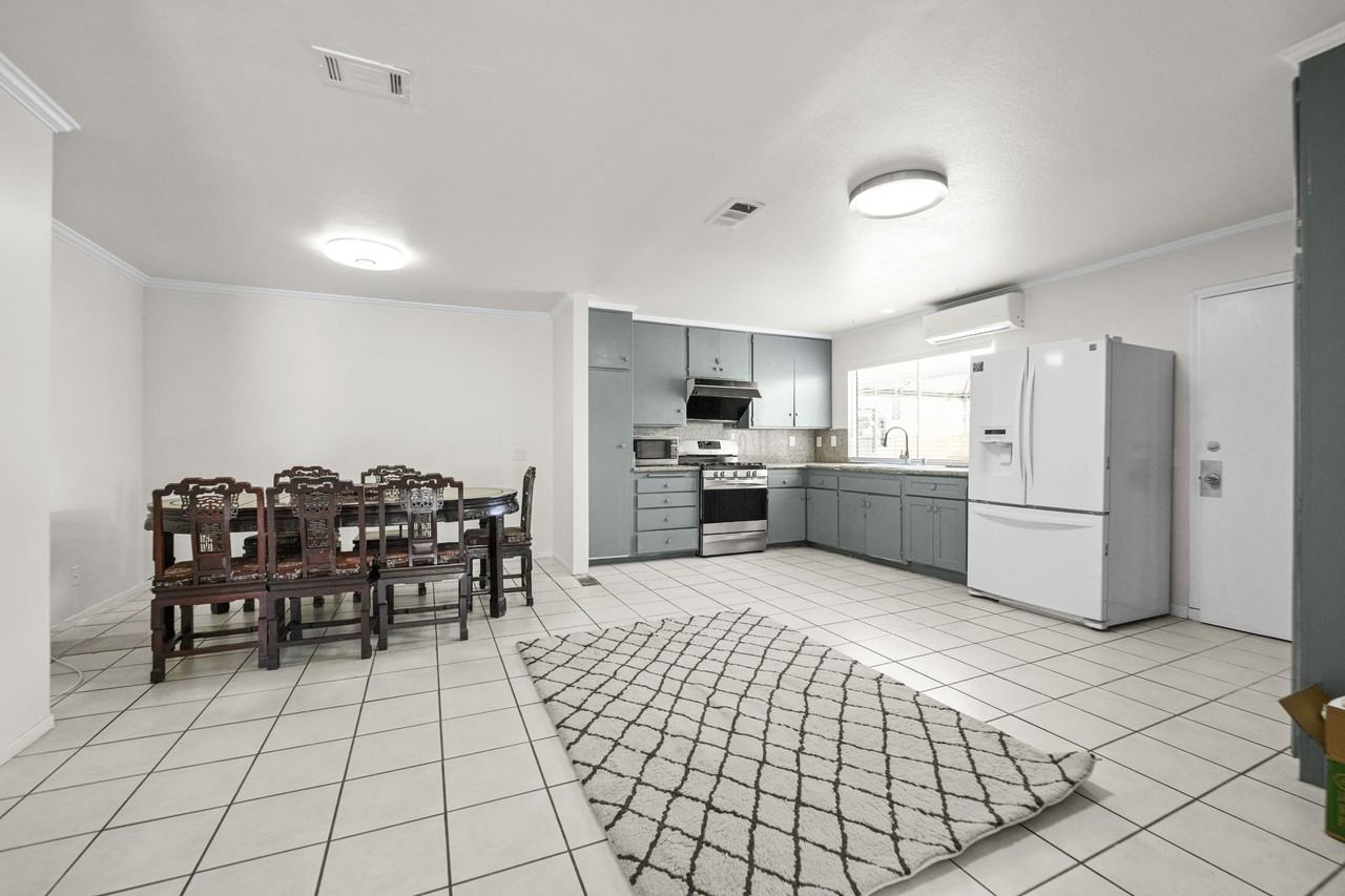 8523 Jasper St #1 - Photo 5 of 20