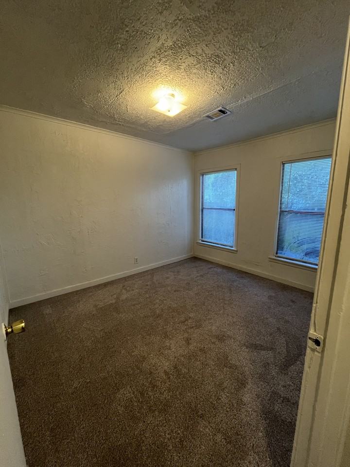 2016 4th St #1 - Photo 6 of 10