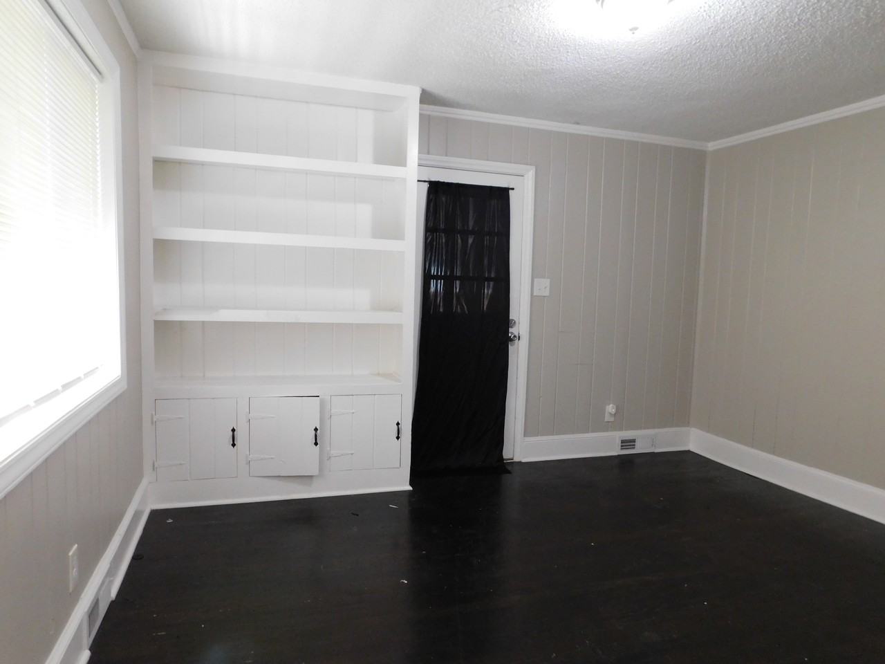 411 Gray Dr #1 - Photo 5 of 19