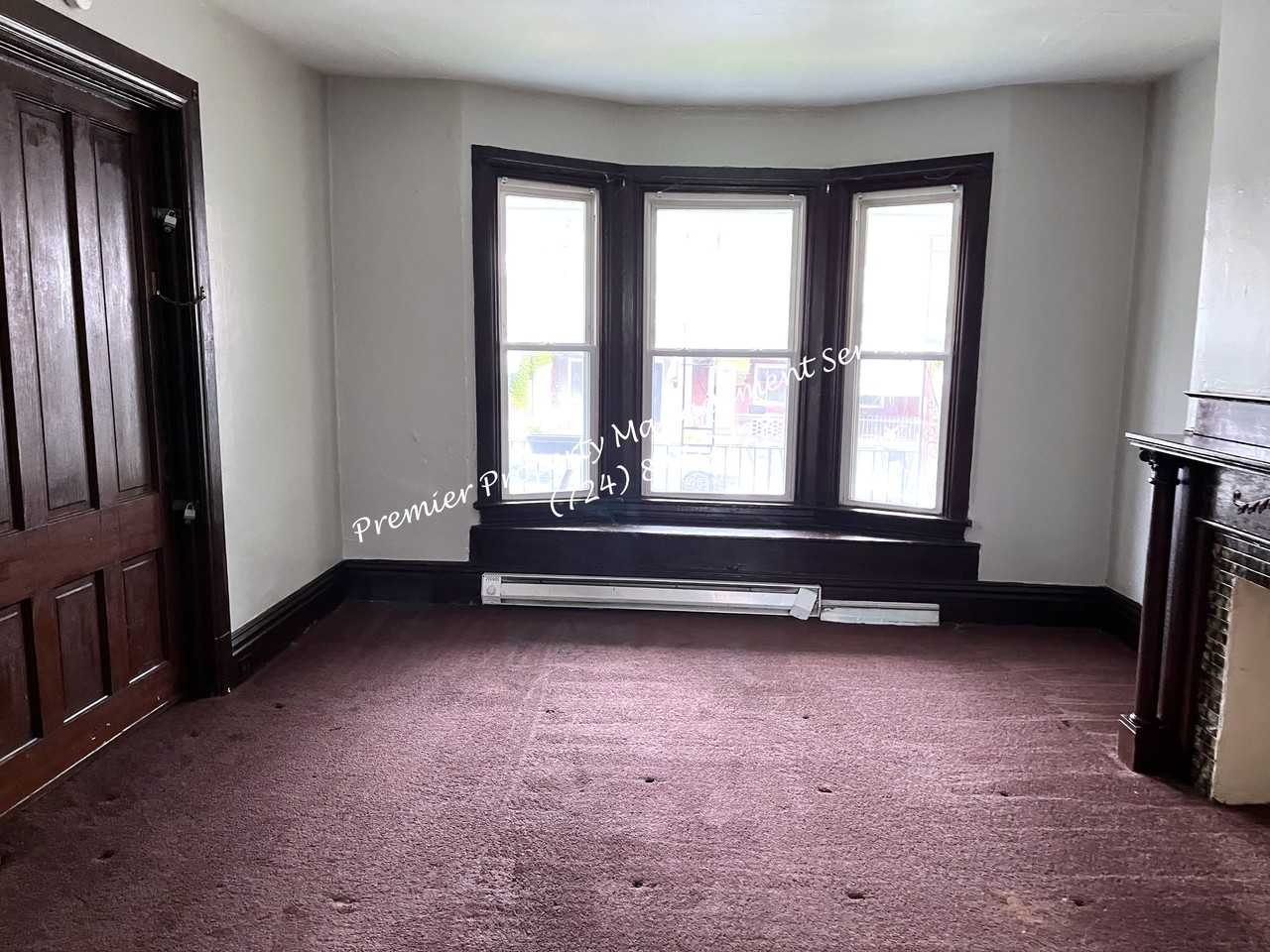 536 Glenwood Ave #1 - Photo 3 of 14