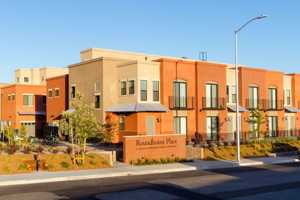 featured image of 2200 Emily St