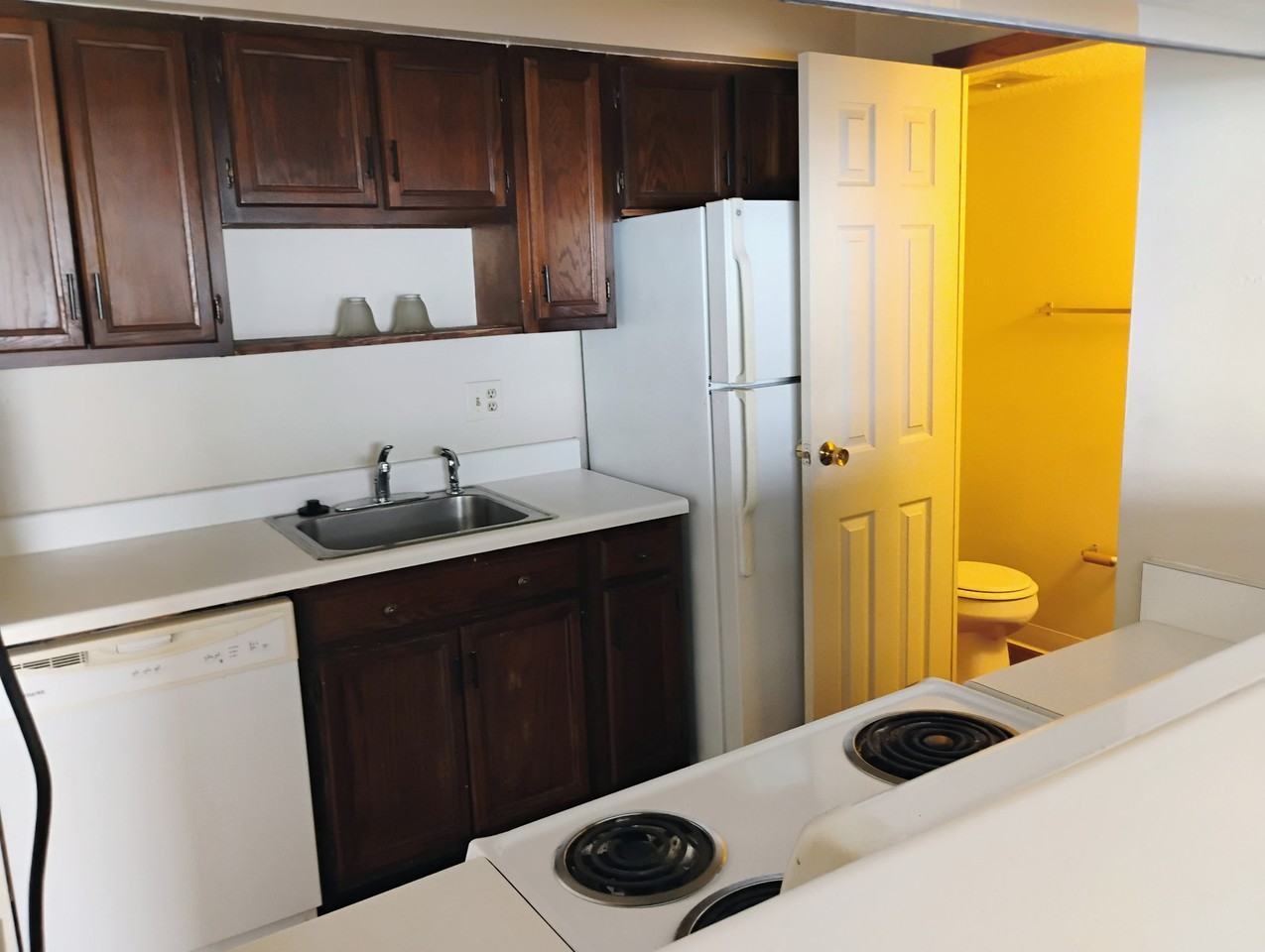 2560 Ivy Hill Ln Apt A #1 - Photo 4 of 11