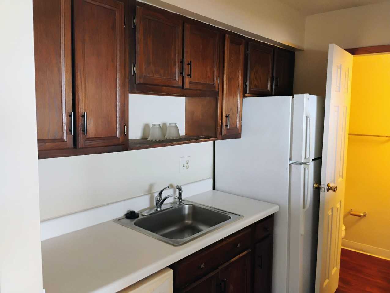 2560 Ivy Hill Ln Apt A #1 - Photo 5 of 11