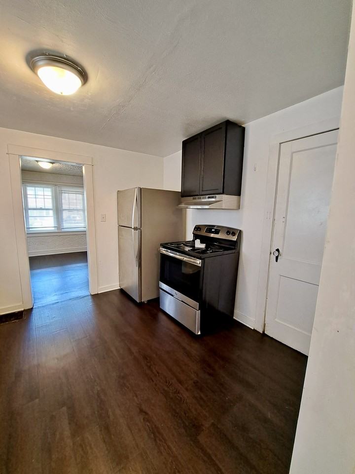 244 E Siebenthaler Ave #1 - Photo 6 of 12