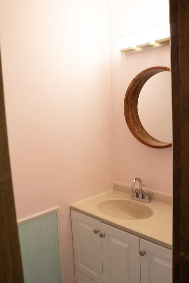 7104 Northeast 43rd Street - 1Unit C #1 - Photo 4 of 20