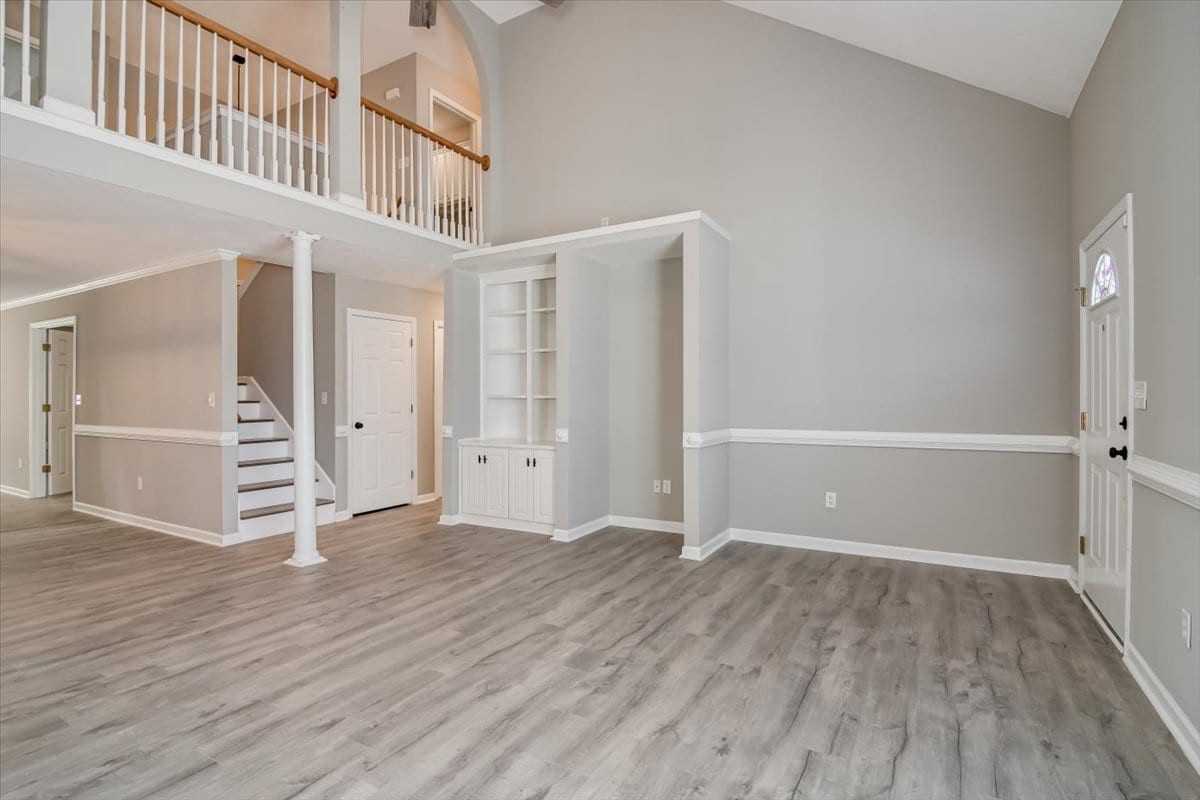 124 Palmer Ct #1 - Photo 3 of 32