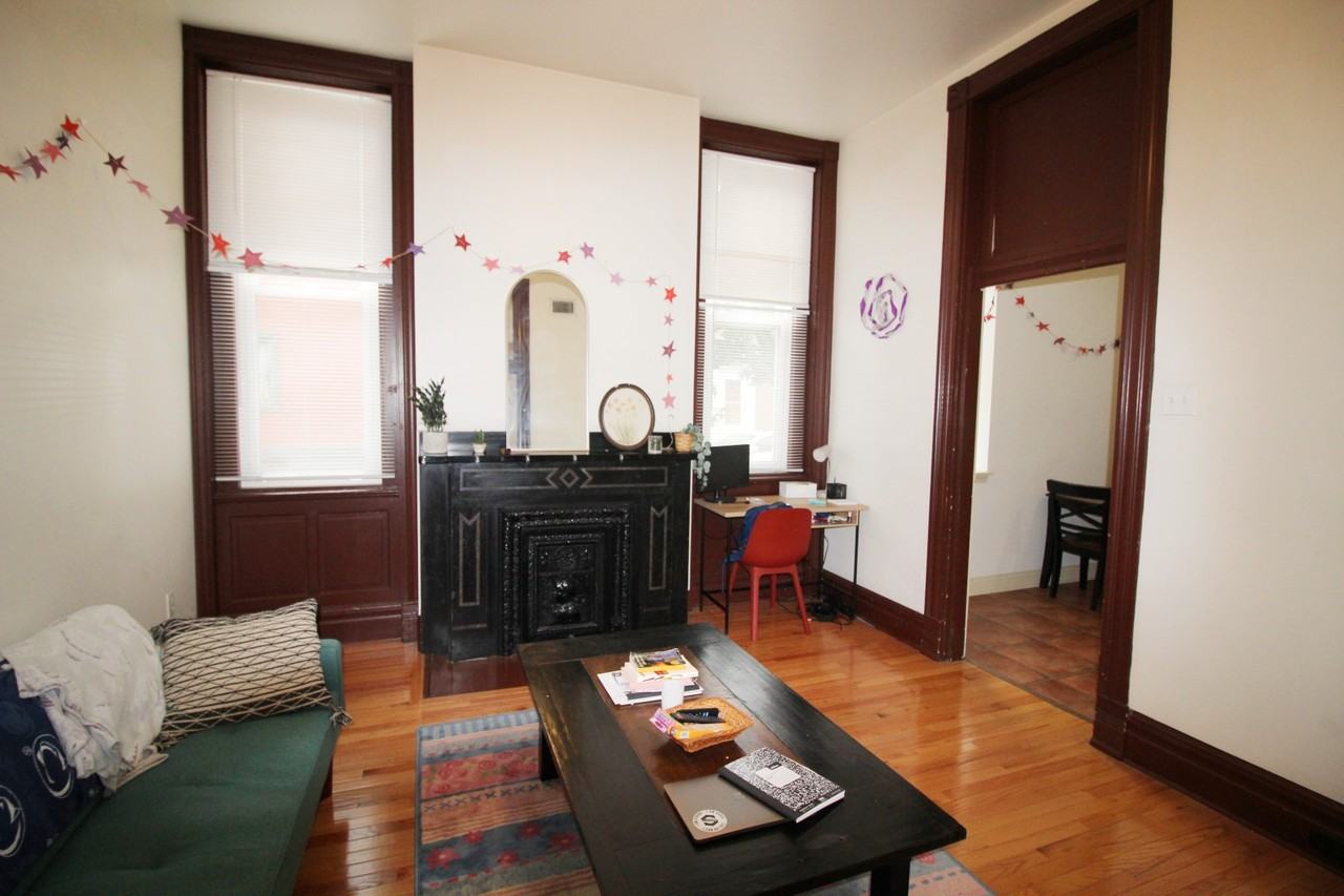 1607 Sarah St #1 - Photo 5 of 16