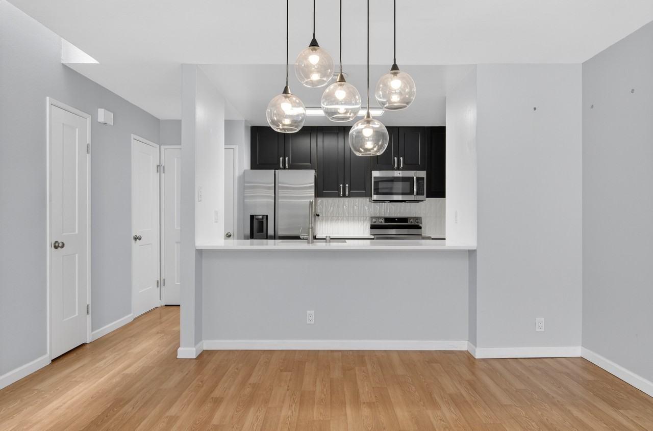2201 The Alameda - 1 #1 - Photo 3 of 10