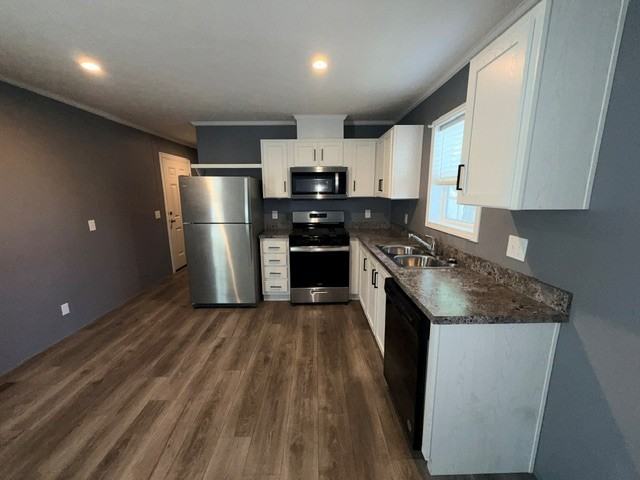 79 3rd St #79 - Photo 6 of 30