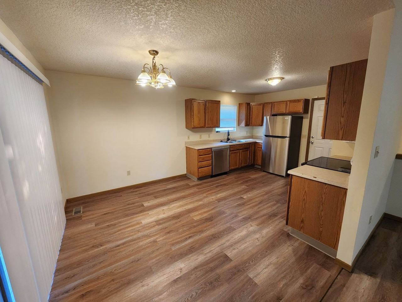 3402 Se Golden Ave - Photo 5 of 23