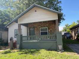 featured image of 812 W Pershing St