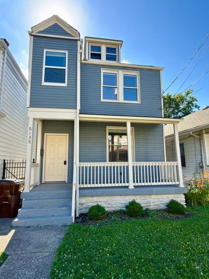 5135 Globe Ave