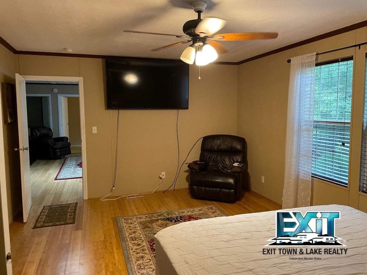 288 Country Ln - Photo 6 of 17