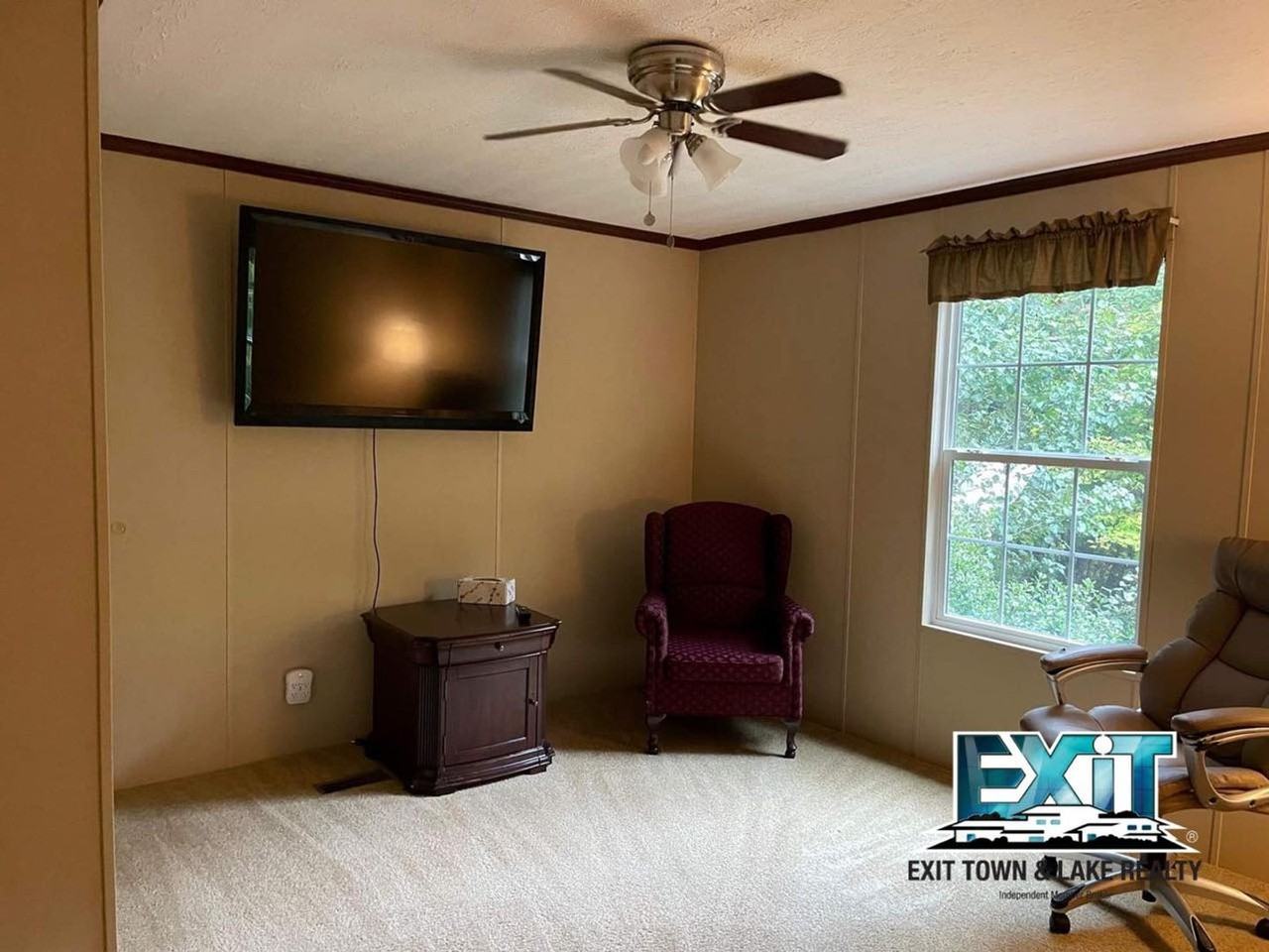 288 Country Ln - Photo 7 of 17