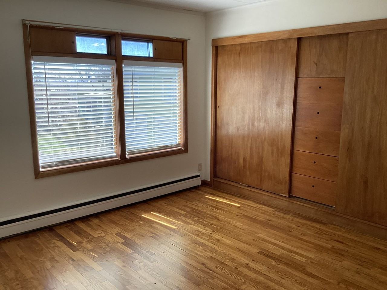 2237 Main St - Photo 4 of 13
