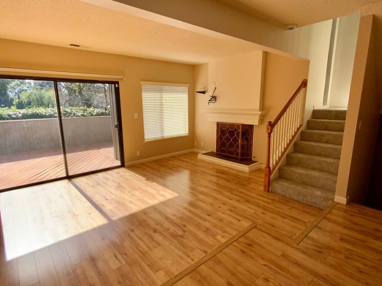 1098 Azalea Ct - Photo 6 of 23