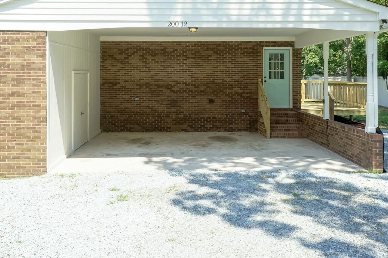 200 12th St - Photo 4 of 23