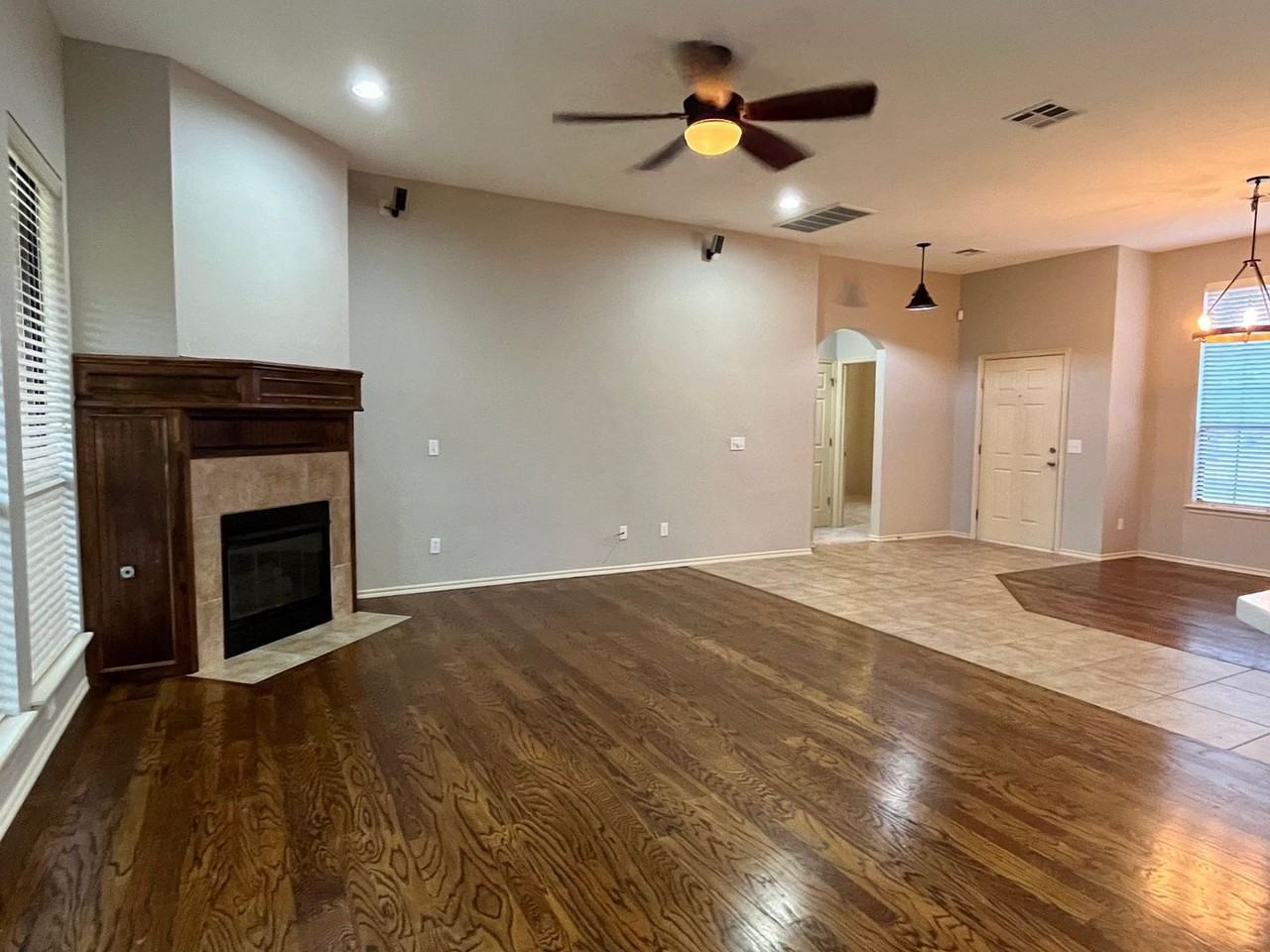 2225 Washita Trl - Photo 3 of 22