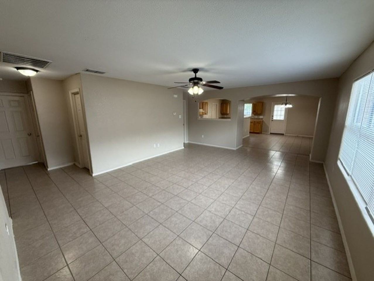3113 Silhouette Dr - Photo 2 of 18