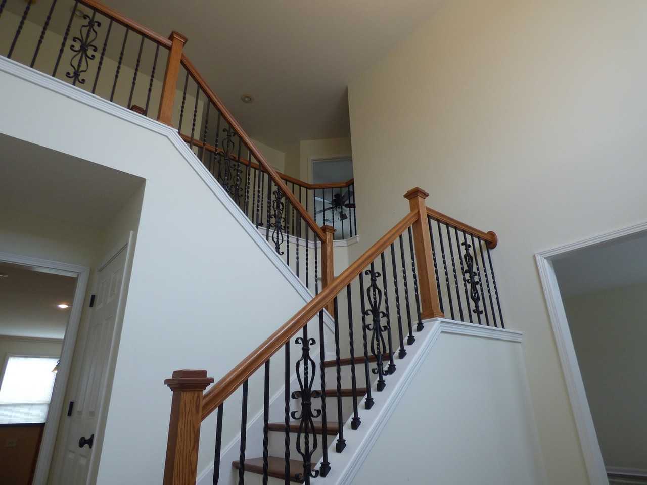 2205 Barrington Ln - Photo 3 of 50