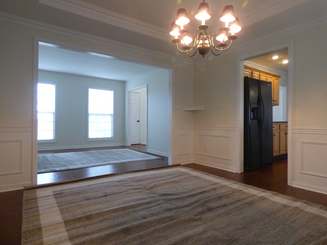 2205 Barrington Ln - Photo 4 of 50