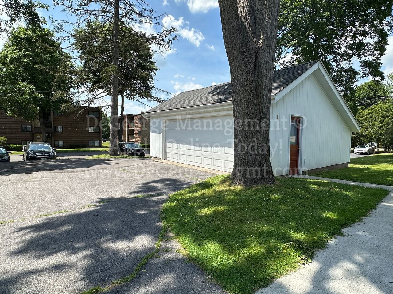 409 Madison - Photo 5 of 6