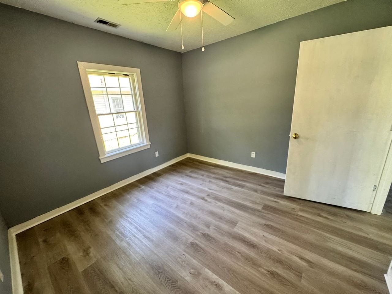 215 Triangle Pl - Photo 6 of 13