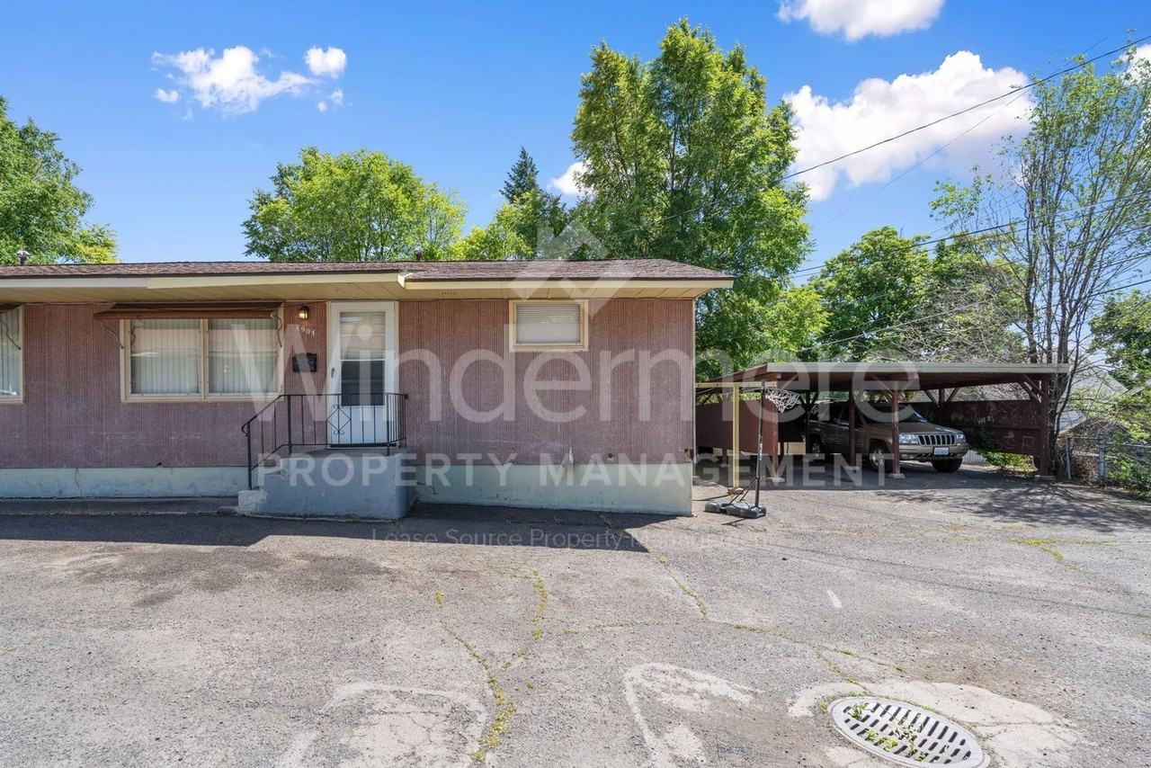 902 E Rockwell Ave - Photo 3 of 23