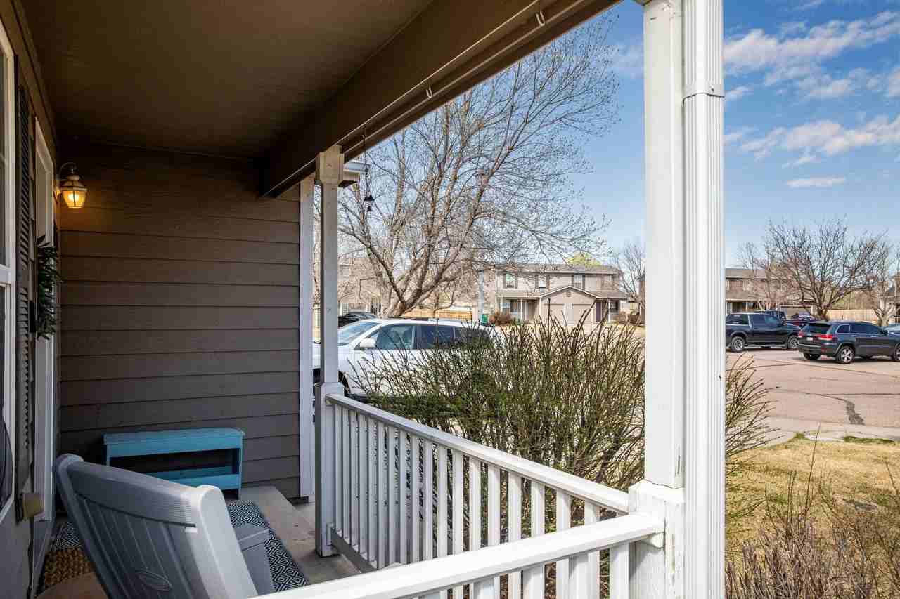 1749 Rowan Ln - Photo 3 of 21