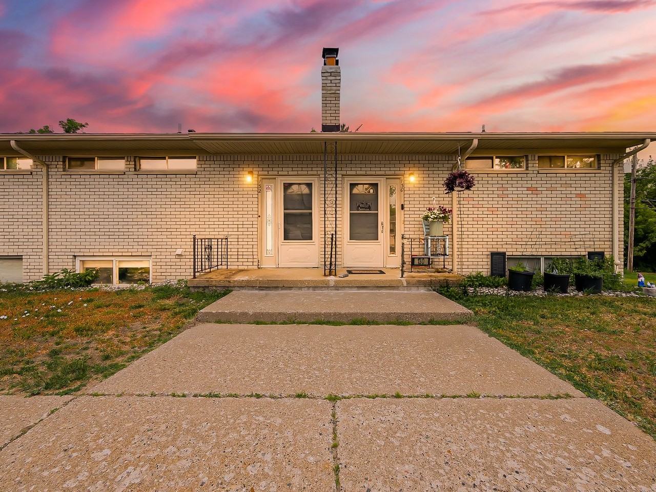 132 Huronview Ct